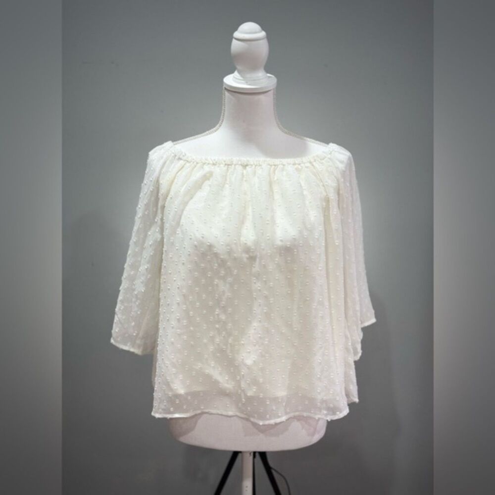 CLEARANCE! White Mi Ami Dotted Boatneck Blouse Size S EUC